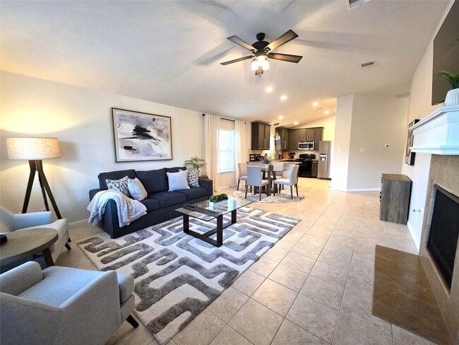 Photo - 15434 Kaston Dr House