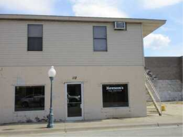 112 S 2nd St