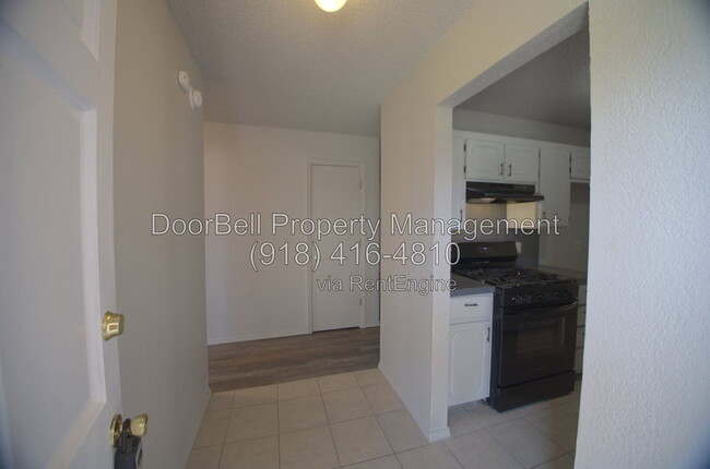 Photo - 206 S Walnut St
