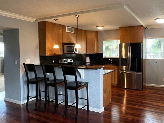 Photo - 1353 Holly Heights Dr