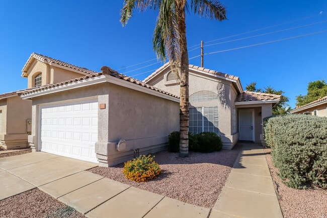 Photo - 72 N Cholla St
