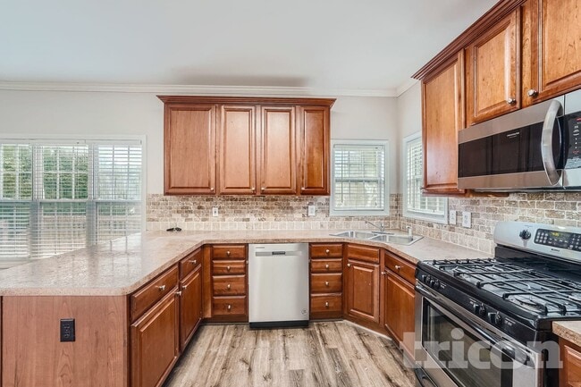 Photo - 310 Victory Commons Overlook