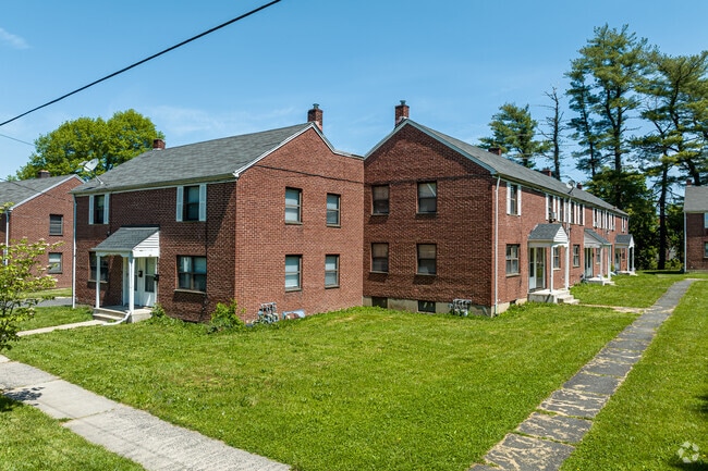 Woodland Village Townhouses
