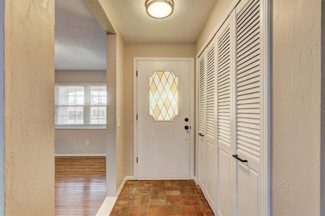 Photo - 206 Del Mar Dr