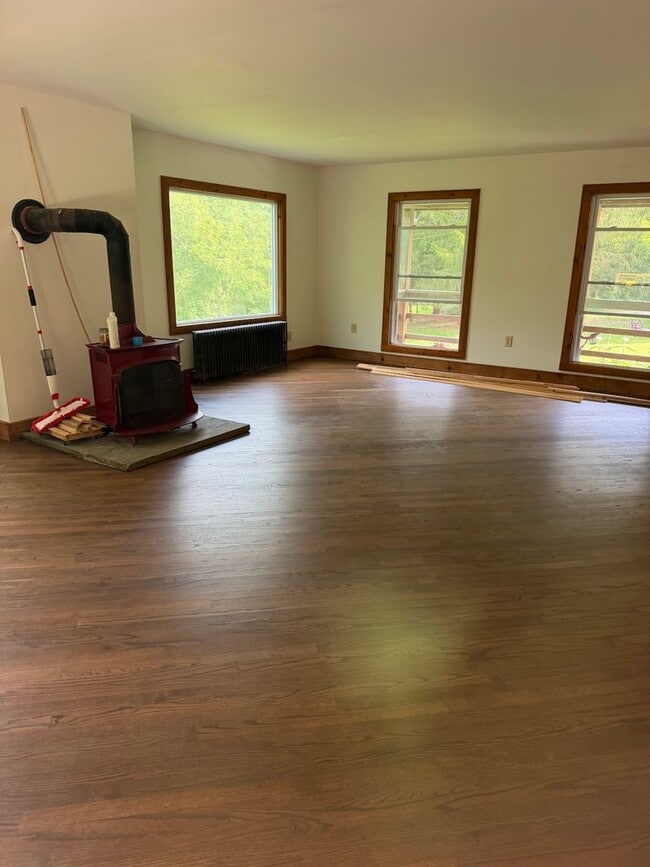 11 Hartman Ln