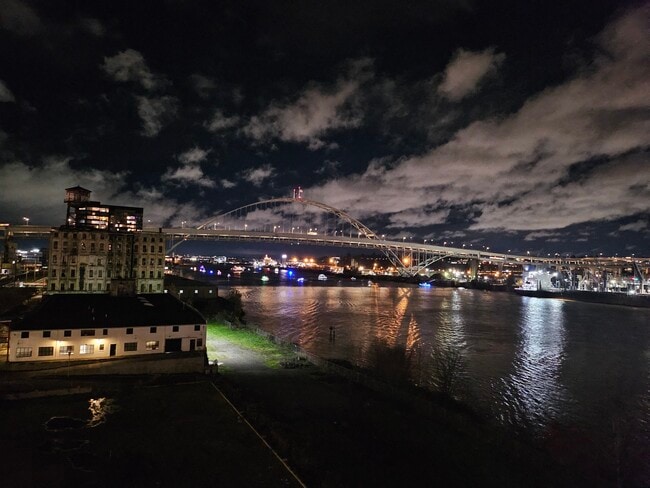 Photo - 1310 NW Naito Pky Unit 705