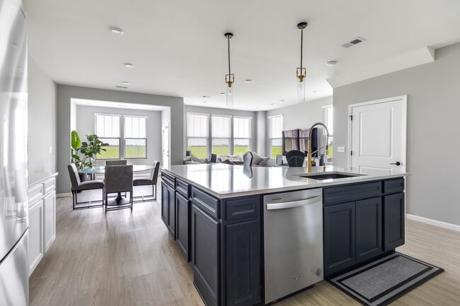 Photo - 2227 Ryegrass Ln