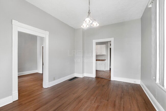 Photo - 2617 Slevin St