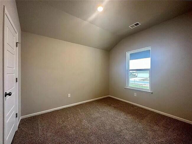Photo - "Charming 4-Bedroom Oasis with 2 Baths & 1800 Sq Ft in Gardner, KS"