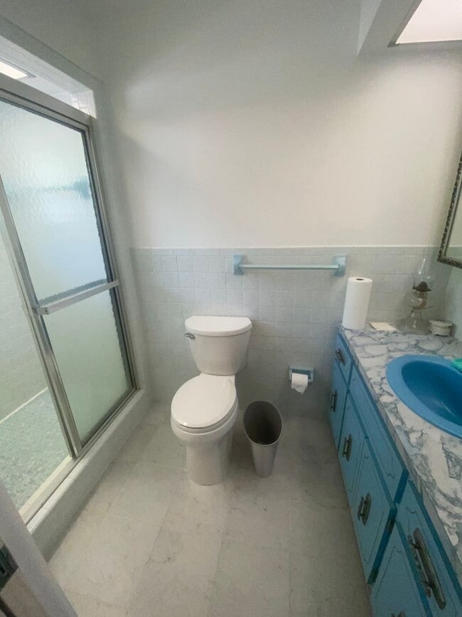 Photo - Cute 1 bedroom 1 bathroom PRIVATE ENTRANCE ROOM RENTAL- utilities included