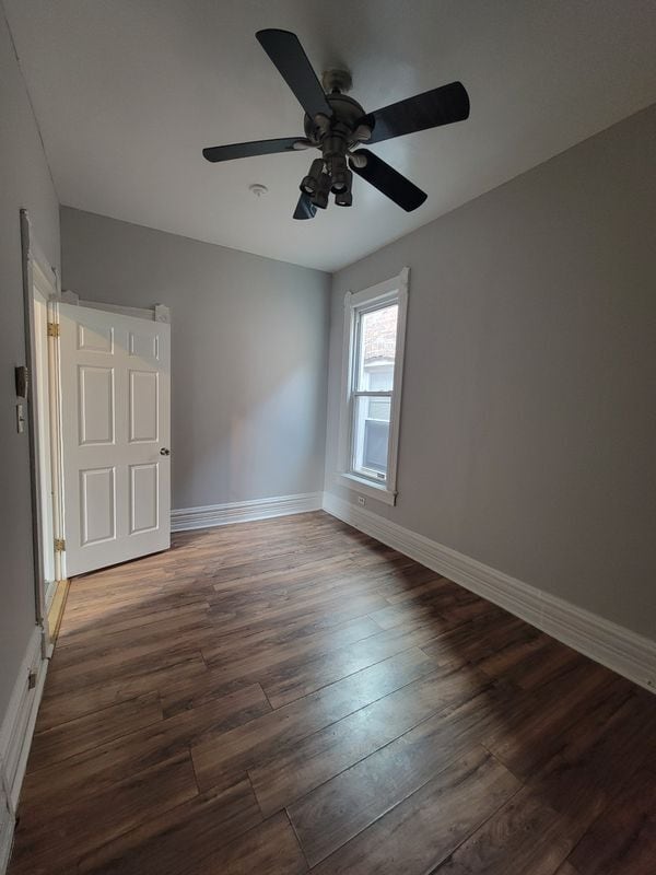 Photo - 1302 E 72nd St