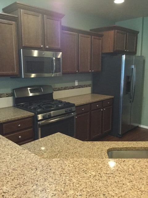 Photo - Beautiful 3 bedroom, 2.5 bath in the  Hampton Place/Candlewood Estates!