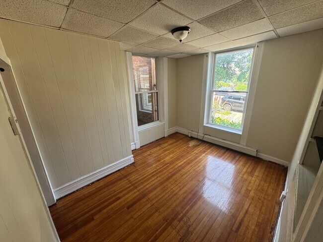 Photo - 138 Morton Ave Unit 1