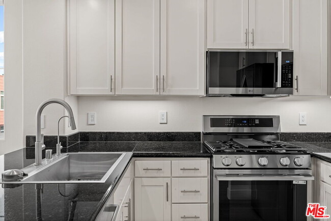 Photo - 4060 Glencoe Ave Unit 314