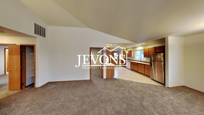 Photo - $500 Rent Credit - Two-bedroom home with a fully equipped kitchen, conveniently located near West...