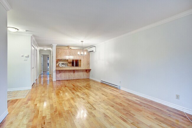 Photo - 711 Guy St Unit 5