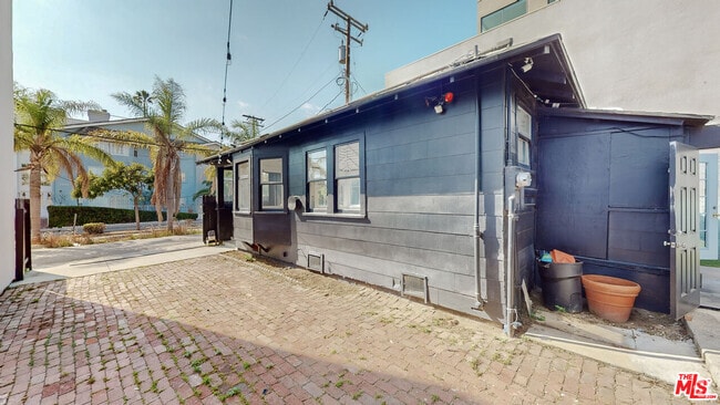 Building Photo - 2221 Neilson Way Rental