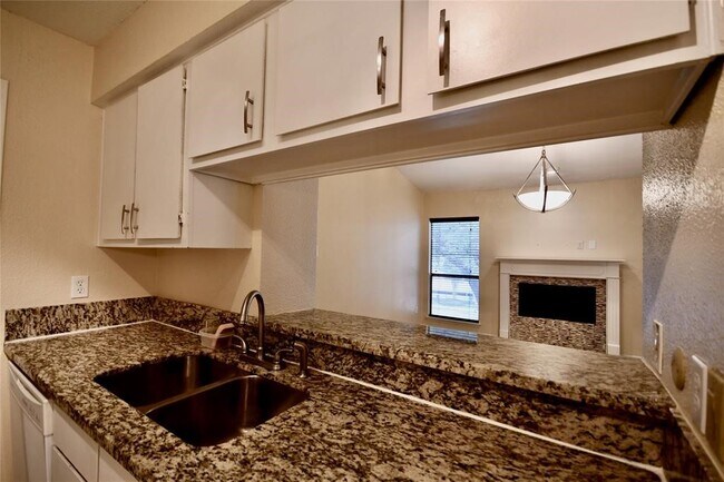 Photo - 1818 Augusta Dr Unidad 4