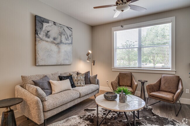 1BR, 1BA - 704SF