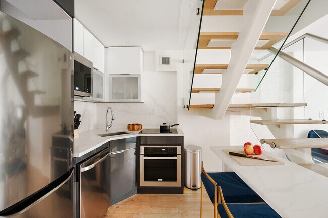 Photo - 244 E 75th St Unit FL4-ID1021837P