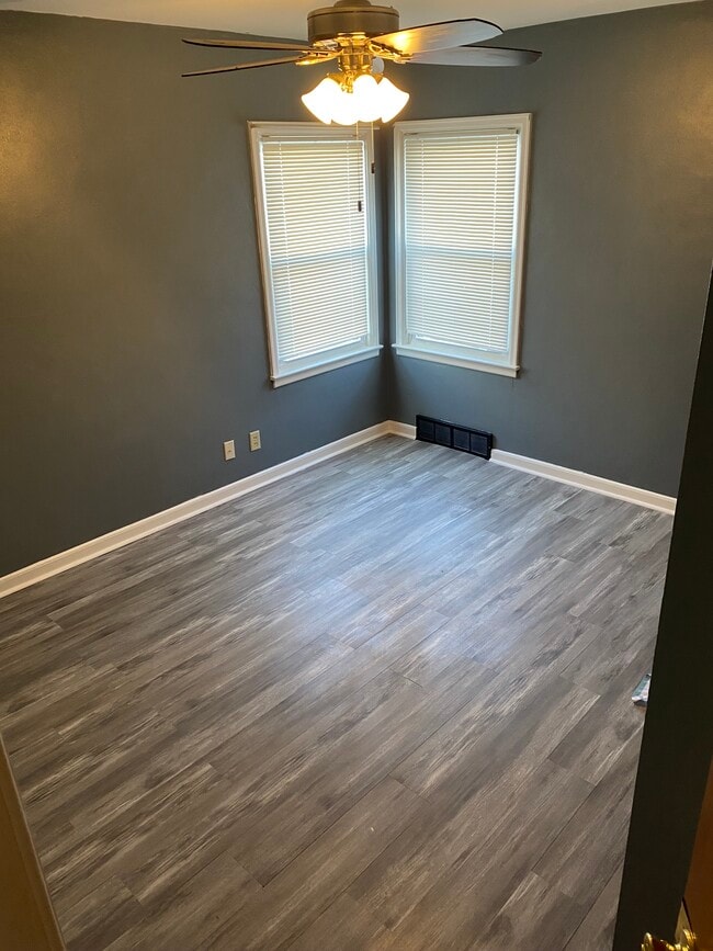 Photo - 2107 52nd St Unit 2017