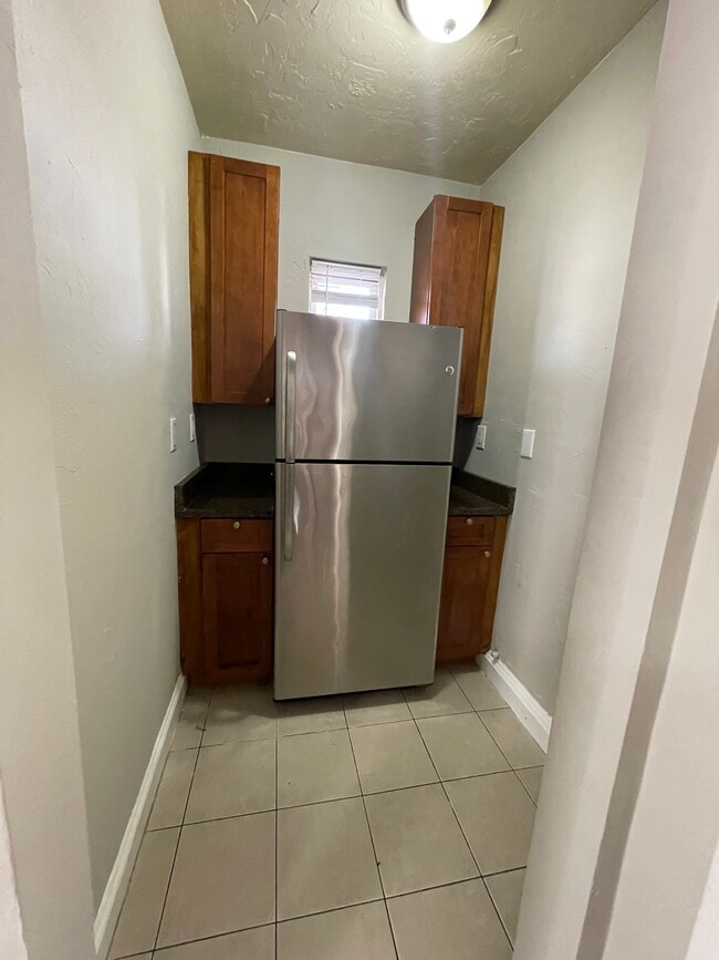 33 Dunlap St Unit 1