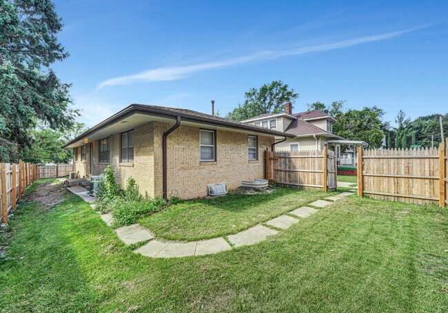 5313 Leighton Ave Unidad A