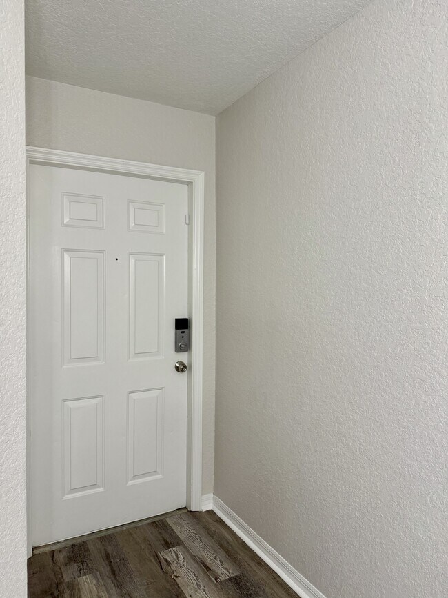 Photo - 7511 Seurat St