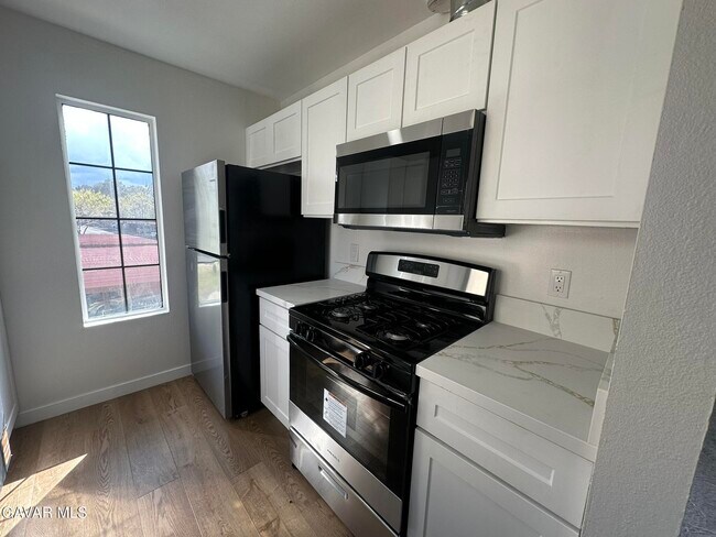 Photo - 2554 Olive Dr Unit Apt 34
