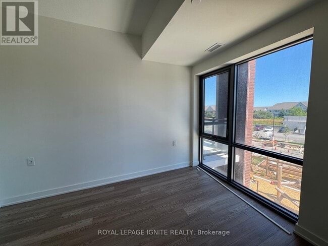 Photo - 51 Clarington Blvd Unit 322