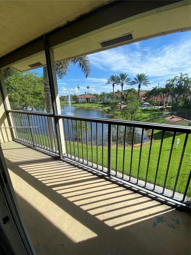Photo - 1261 SW 46th Ave Unit 2012