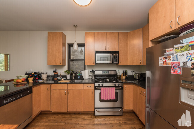 Building Photo - 2035 W Crystal St Unit # 01 Rental