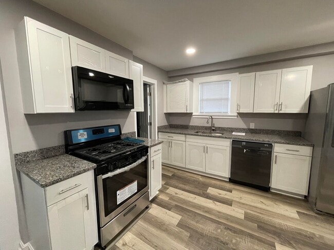 Photo - 151-153 Leighton St. Unit 1