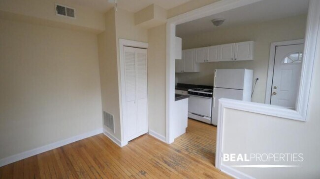 Photo - 1 bedroom in CHICAGO IL 60657 Unit W1
