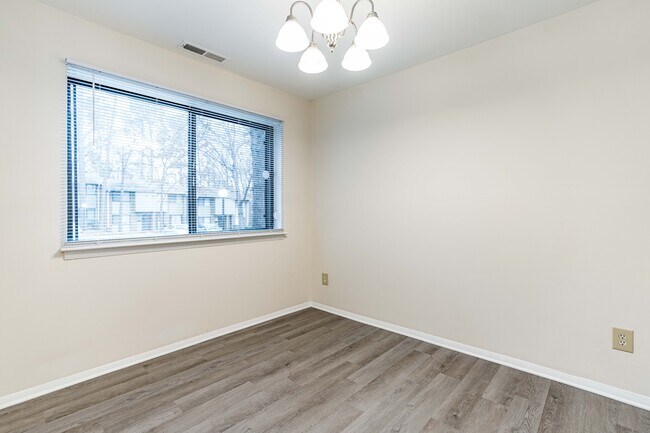 Photo - 1232 Teakwood Pl