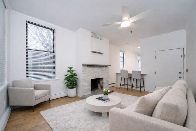 Building Photo - 132 Madison St Unit 1R