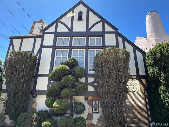 Building Photo - 1599 35th Ave Rental