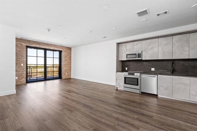 Photo - 4315 S Congress Ave Unidad 527