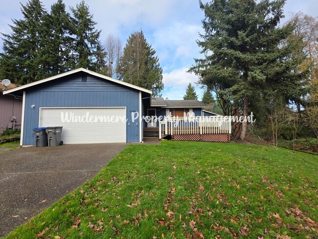 Photo - 3 bed Rambler in Convenient CK location with fully fenced yard and large deck