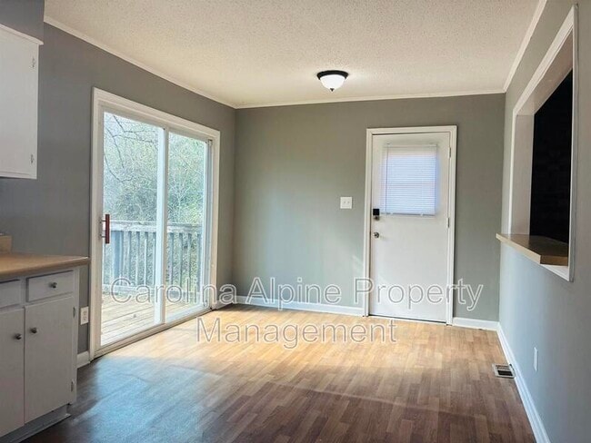 Photo - 3729 Somerset Dr