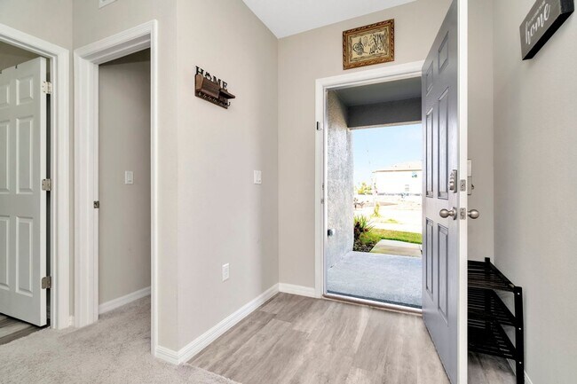 Photo - 12811 Twin Bridges Dr