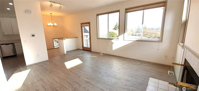 Photo - 3bd/2.5ba Seattle House