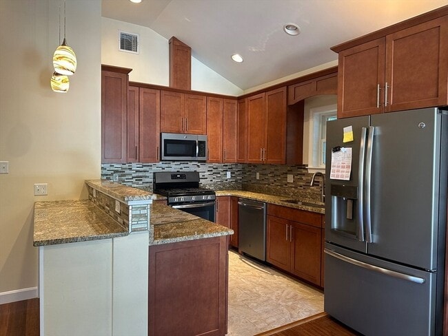 Photo - 72 Merrimac St
