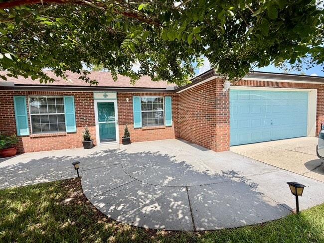 Photo - 861501 Worthington Dr