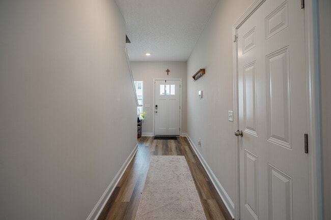 Photo - 890 Grayson Ave