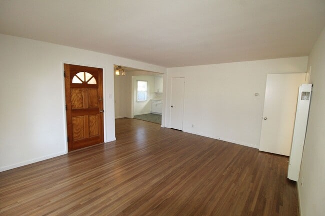 Photo - 86-90joanne Unidad 90 Joanne