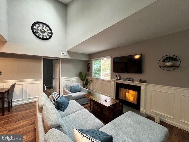 Photo - 1104 Berwyck Ct Apartment