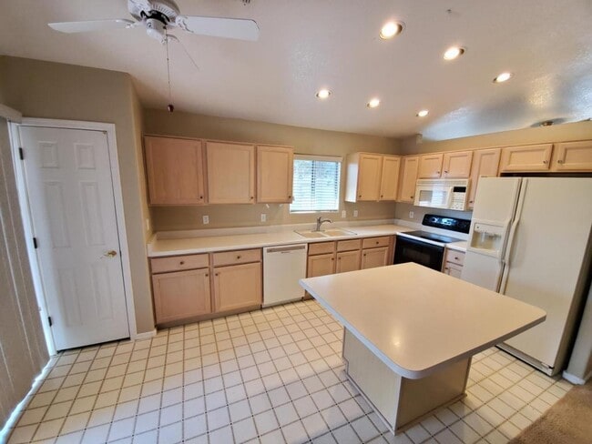 Photo - 6591 W Blythe Pl