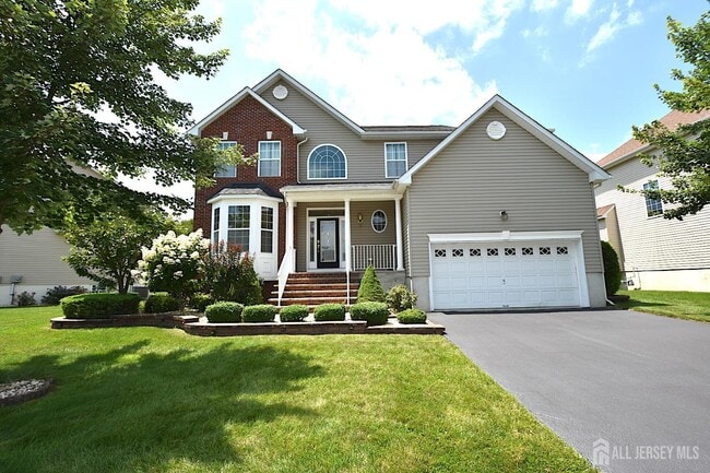 Photo - 25 Maxwell Rd House
