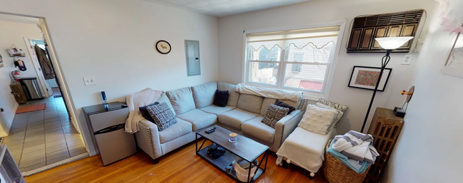 Building Photo - 9 Arlington St Unit 2 Rental